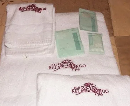 Relais Nel Borgo לינה וארוחת בוקר 3*