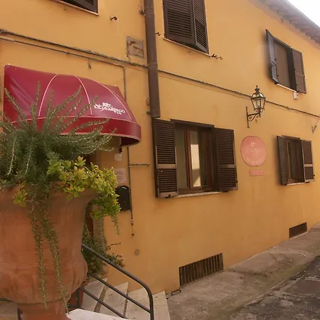 Relais Nel Borgo Bed & Breakfast 3*